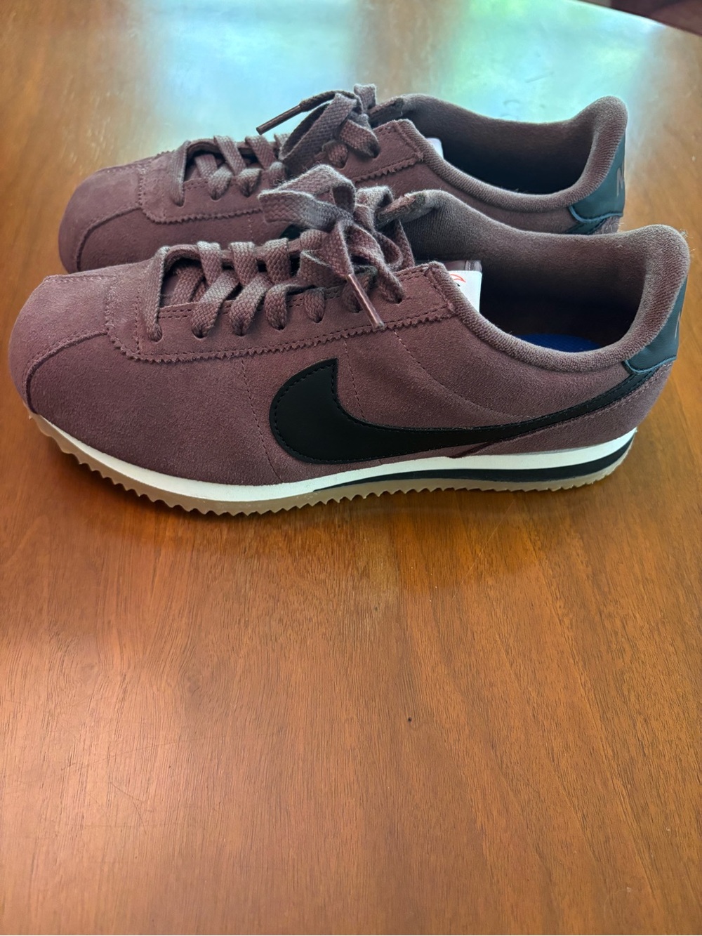 Nike Cortez. Unisex. New. W8.5/M7. Brown w black swoosh